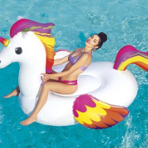 41113XXX21@41113NE21_Supersized_Unicorn_Rider_AMA_3205_LS_WEB_PL001